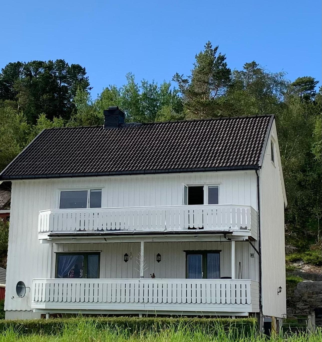 Ferienwohnung Wake Up To A Beautiful View And Smell Of The Sea Kristiansund Exterior foto